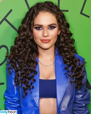 Madison Pettis / madisonpettis nude photo #0366