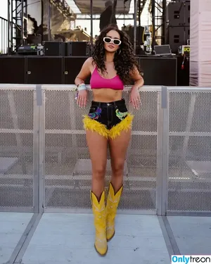 Madison Pettis / madisonpettis nude photo #0426