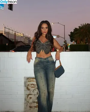 Madison Pettis / madisonpettis nude photo #0485
