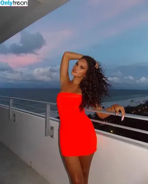 Madison Pettis / madisonpettis nude photo #0587
