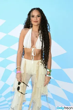 Madison Pettis / madisonpettis nude photo #0723