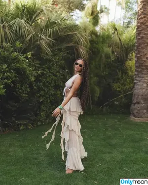 Madison Pettis / madisonpettis nude photo #0737