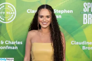 Madison Pettis / madisonpettis nude photo #0747