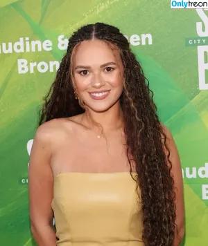 Madison Pettis / madisonpettis nude photo #0752