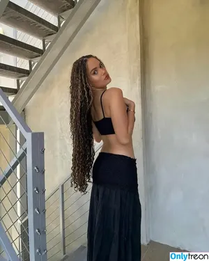 Madison Pettis / madisonpettis nude photo #0756