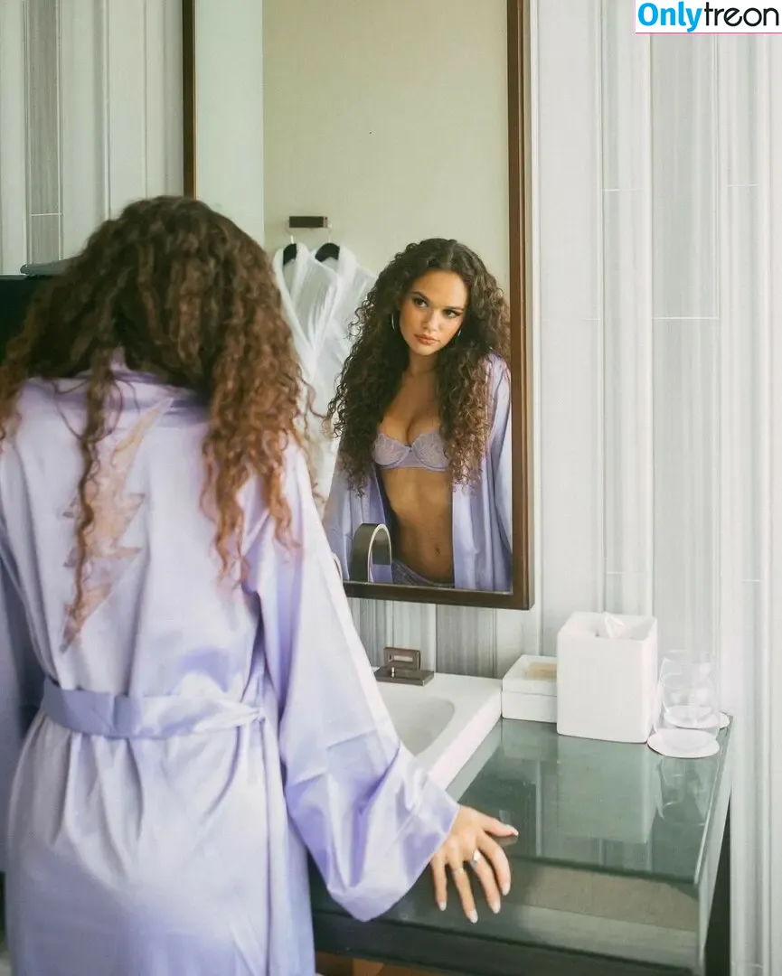 Madison Pettis nude photo #0124 (madisonpettis)