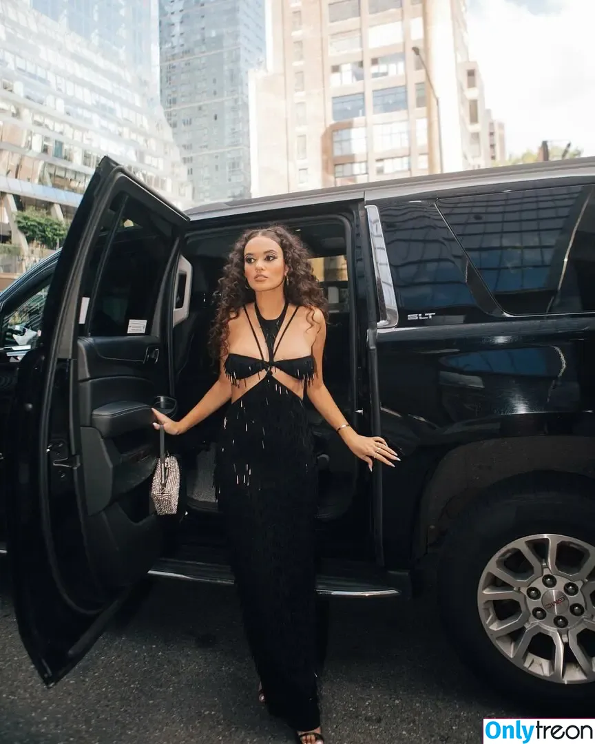 Madison Pettis nude photo #0241 (madisonpettis)