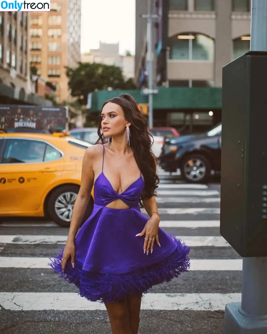 Madison Pettis nude photo #0271 (madisonpettis)