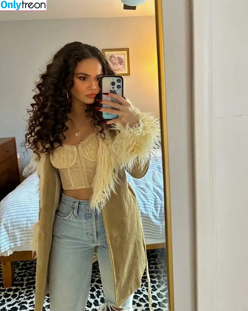 Madison Pettis nude photo #0392 (madisonpettis)