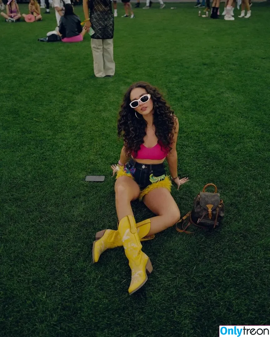 Madison Pettis nude photo #0425 (madisonpettis)