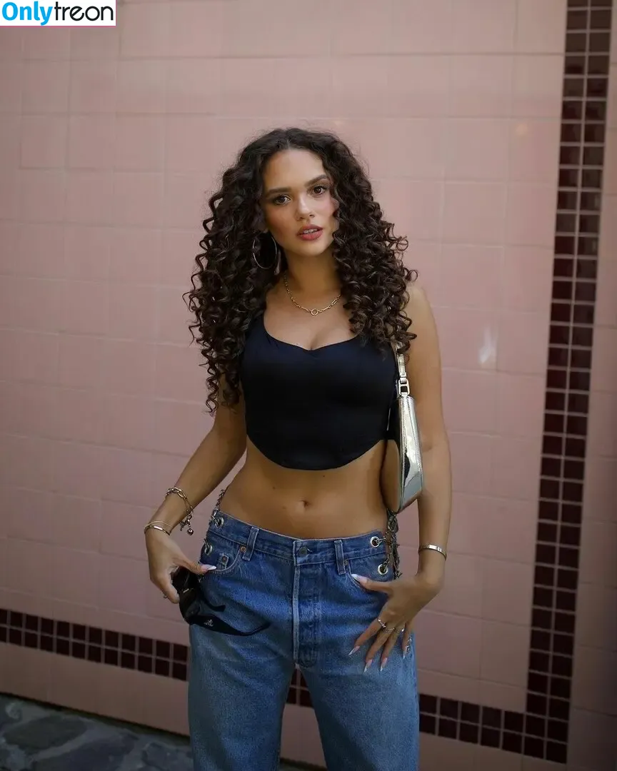 Madison Pettis nude photo #0505 (madisonpettis)