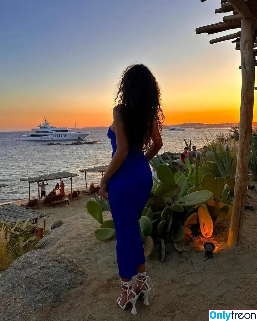 Madison Pettis nude photo #0553 (madisonpettis)