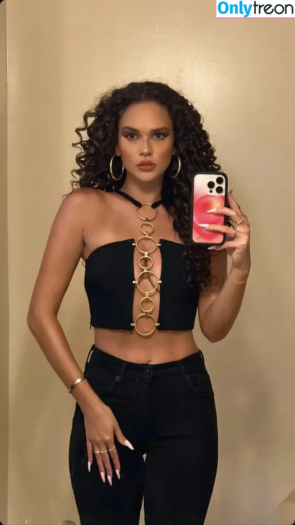 Madison Pettis nude photo #0604 (madisonpettis)