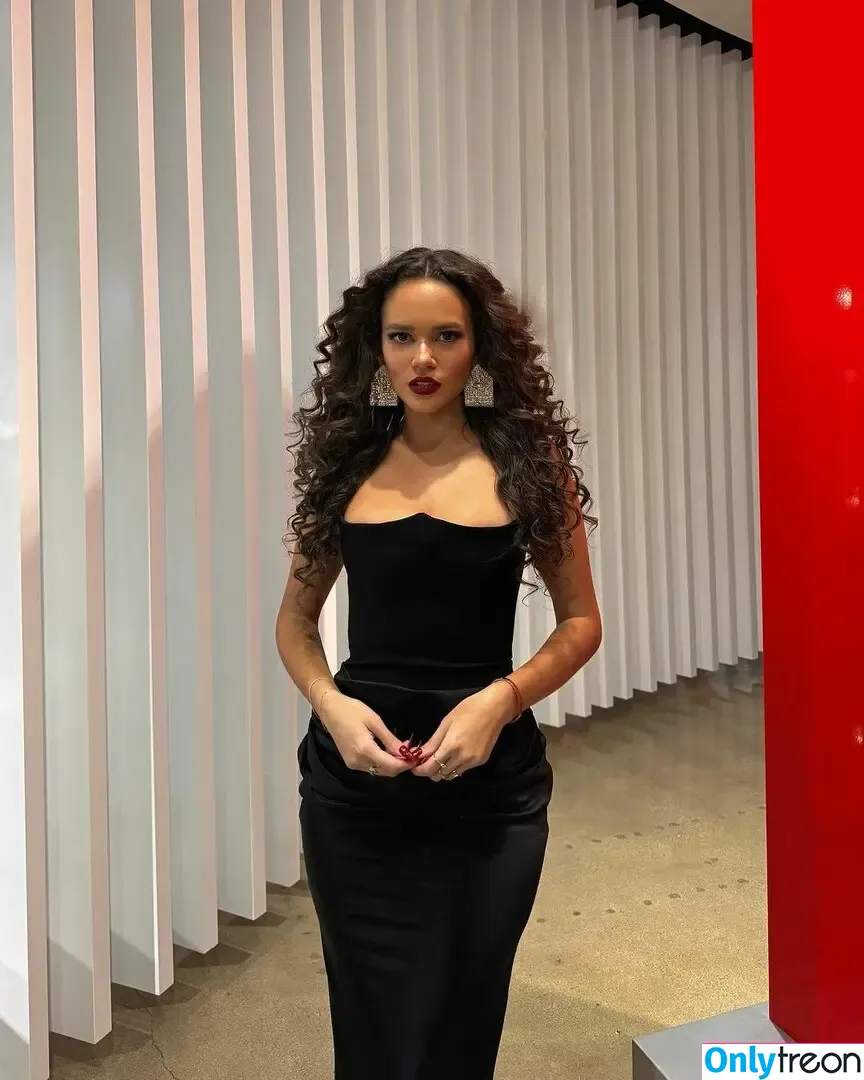 Madison Pettis nude photo #0641 (madisonpettis)