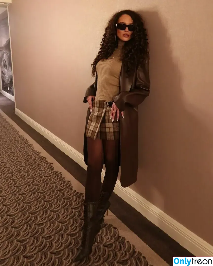 Madison Pettis nude photo #0654 (madisonpettis)