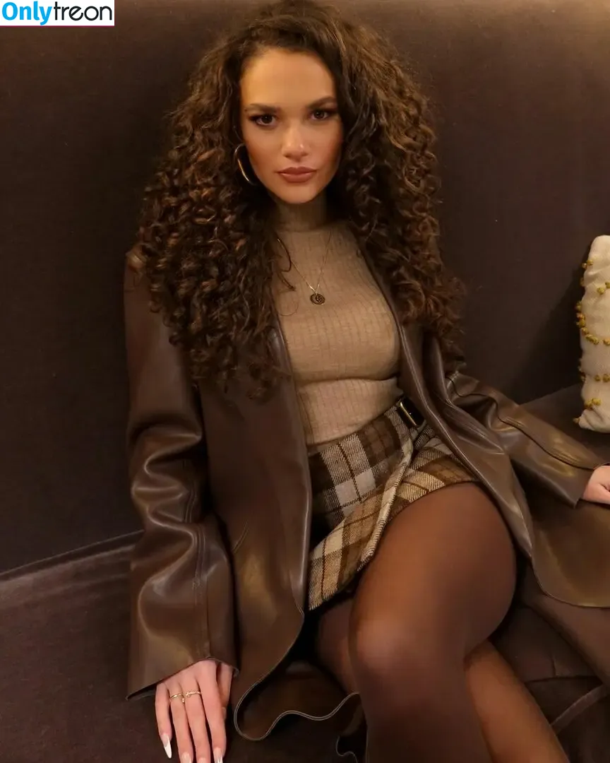 Madison Pettis nude photo #0655 (madisonpettis)