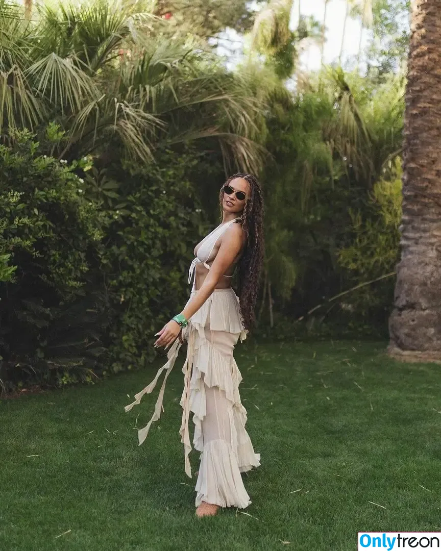 Madison Pettis nude photo #0737 (madisonpettis)