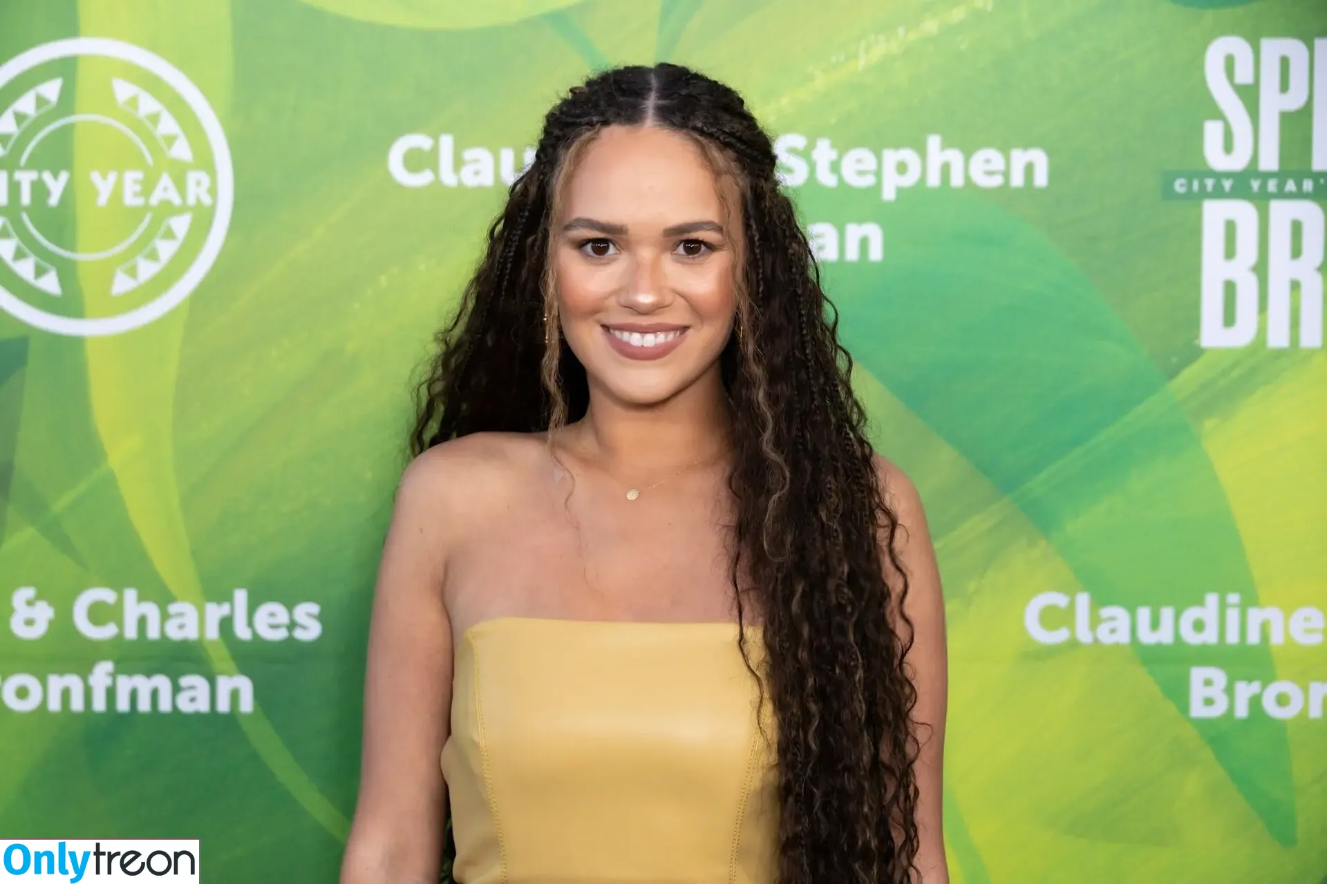 Madison Pettis nude photo #0747 (madisonpettis)