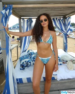 Madison Pettis / madisonpettis nude photo #1036