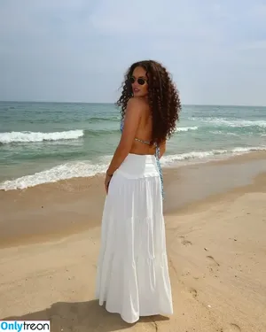 Madison Pettis / madisonpettis nude photo #1037