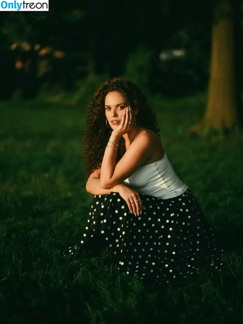 Madison Pettis nude photo #1055 (madisonpettis)