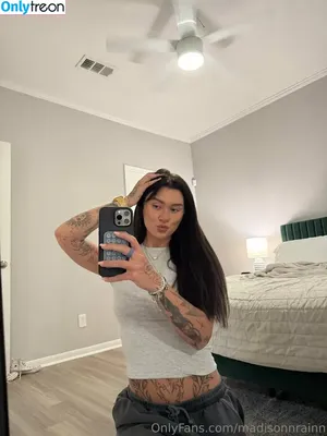 Madisonnrainn / madison.rainn nude photo #0036