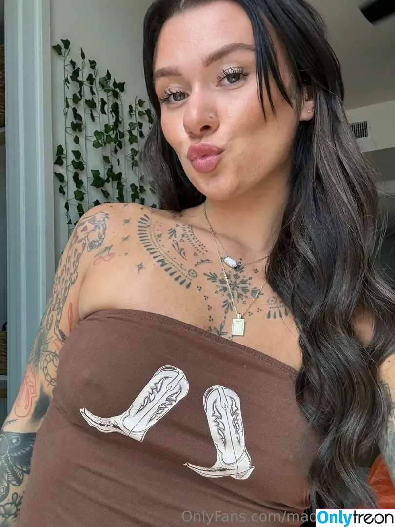 Madisonnrainn nude photo #0029 (madison.rainn)