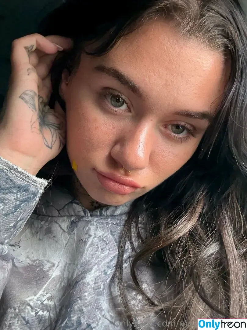 Madisonnrainn nude photo #0070 (madison.rainn)