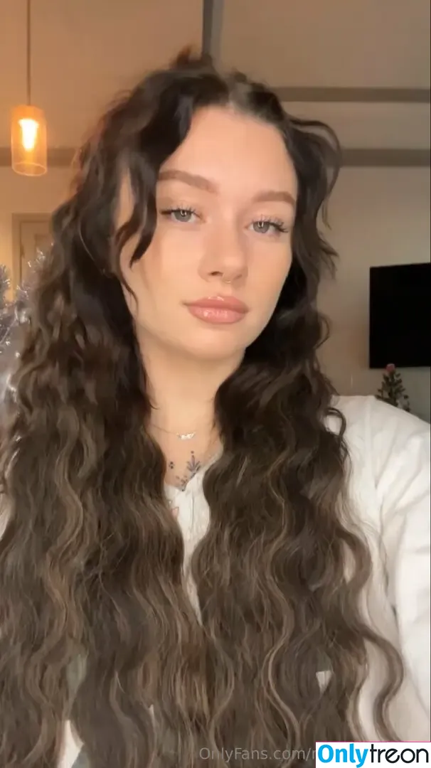 Madisonnrainn nude photo #0075 (madison.rainn)