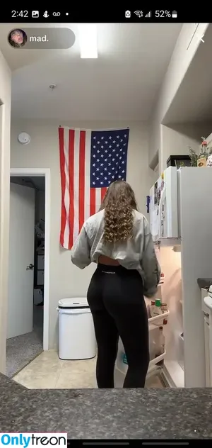 madisons.the.shit / mynames.madz nude photo #0030