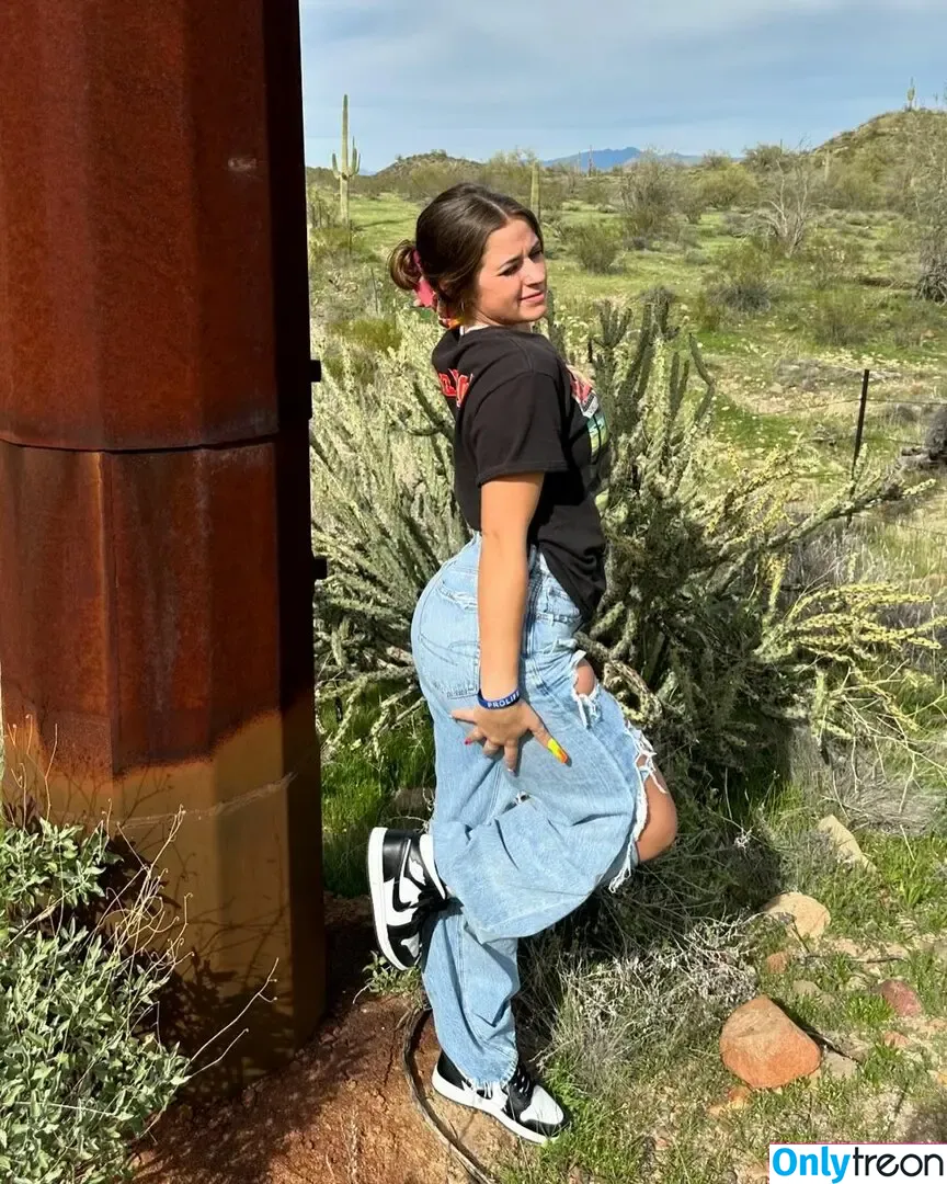 madisons.the.shit nude photo #0003 (mynames.madz)