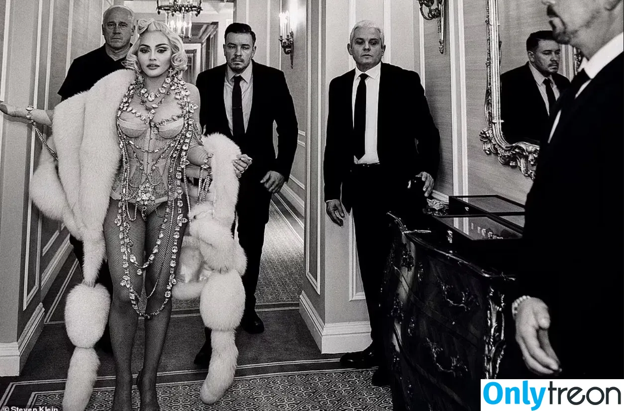 Madonna nude photo #0009 (Madonna)