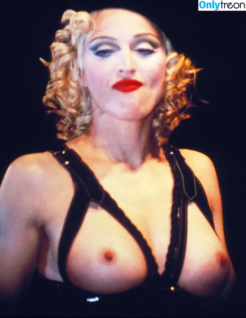 Madonna nude photo #0021 (Madonna)