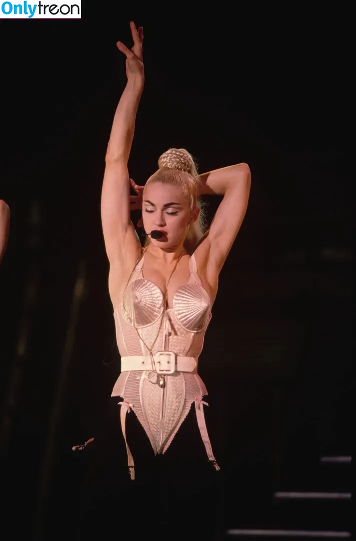 Madonna nude photo #0089 (Madonna)