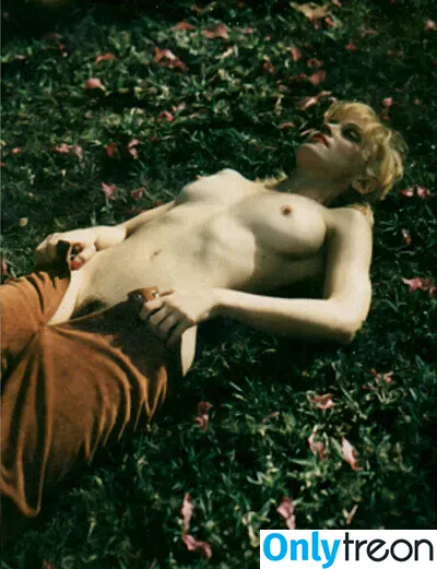Madonna nude photo #0113 (Madonna)