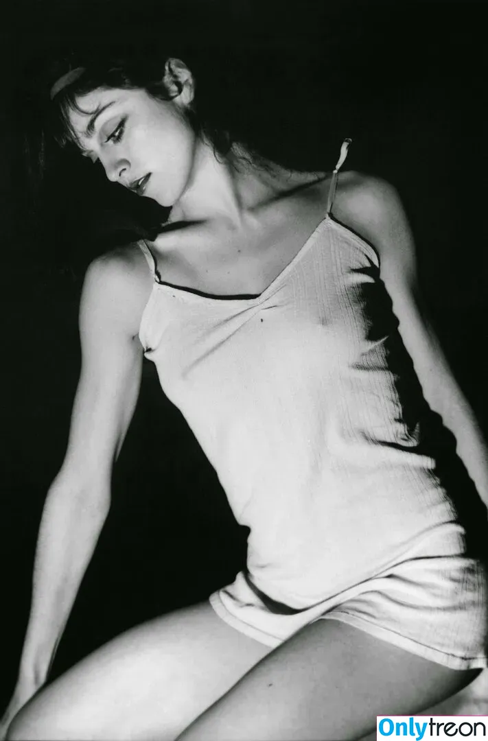 Madonna nude photo #0135 (Madonna)
