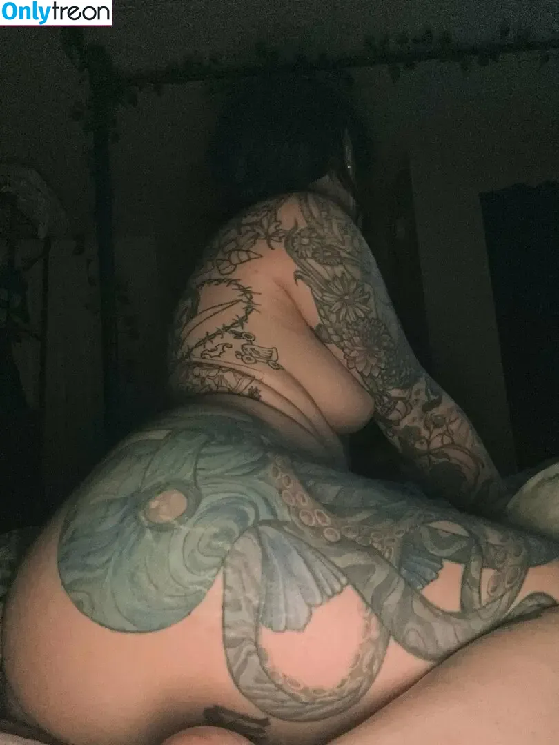 Maebemorty nude photo #0006 (Maebemorty)