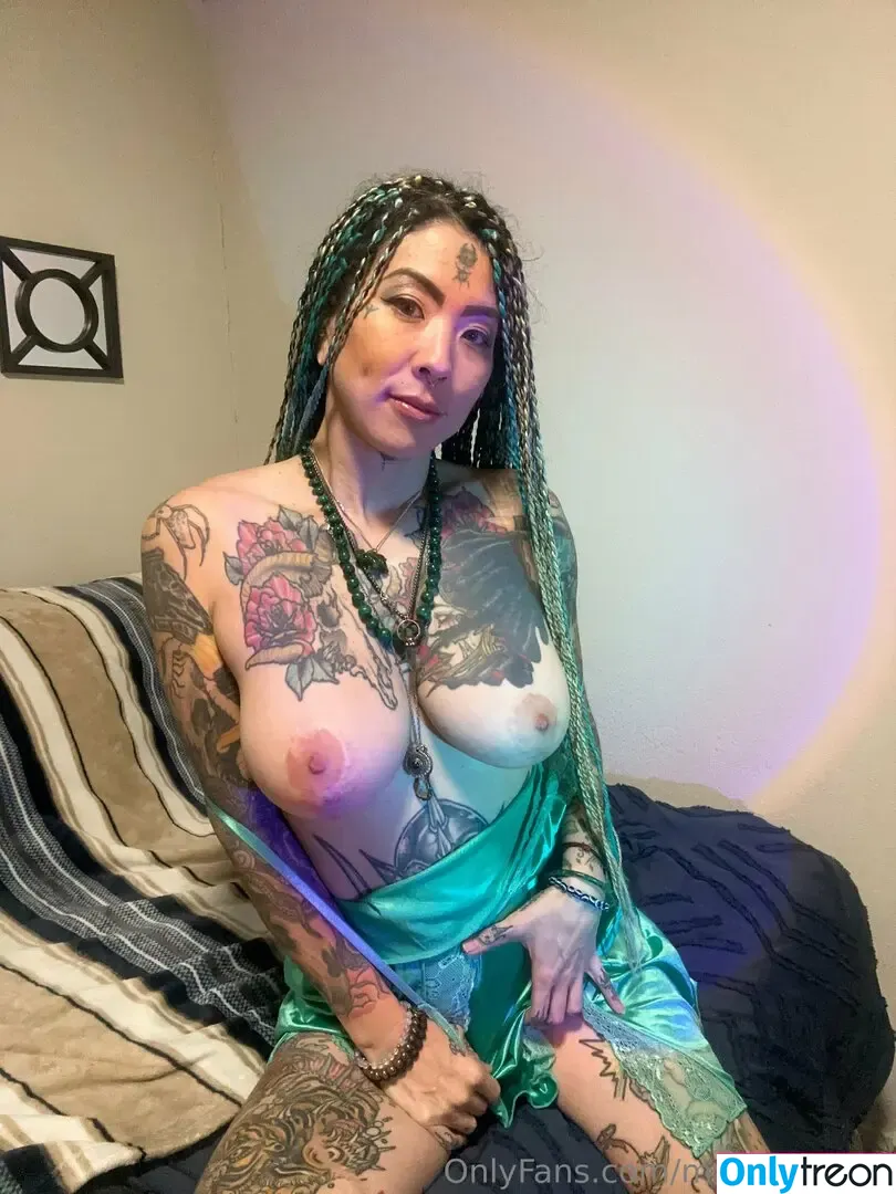 MaeLingBopp nude photo #0029 (goodbaiblues / maelingbop)