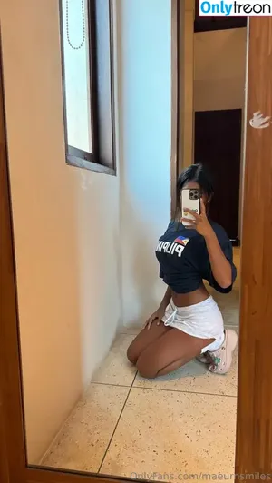 maeurnsmiles / maeurnscameraroll nude photo #0101