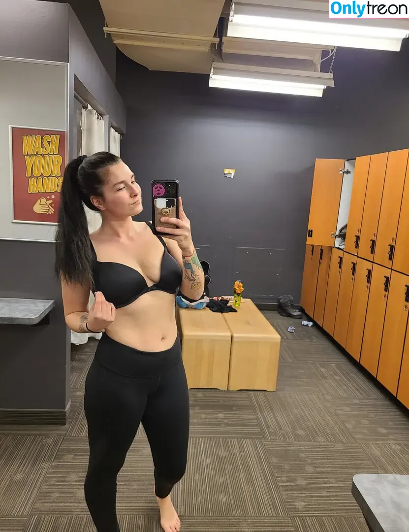 magentarose_official nude photo #0001 (magentarose_official)