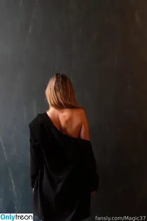  nude photo #0004