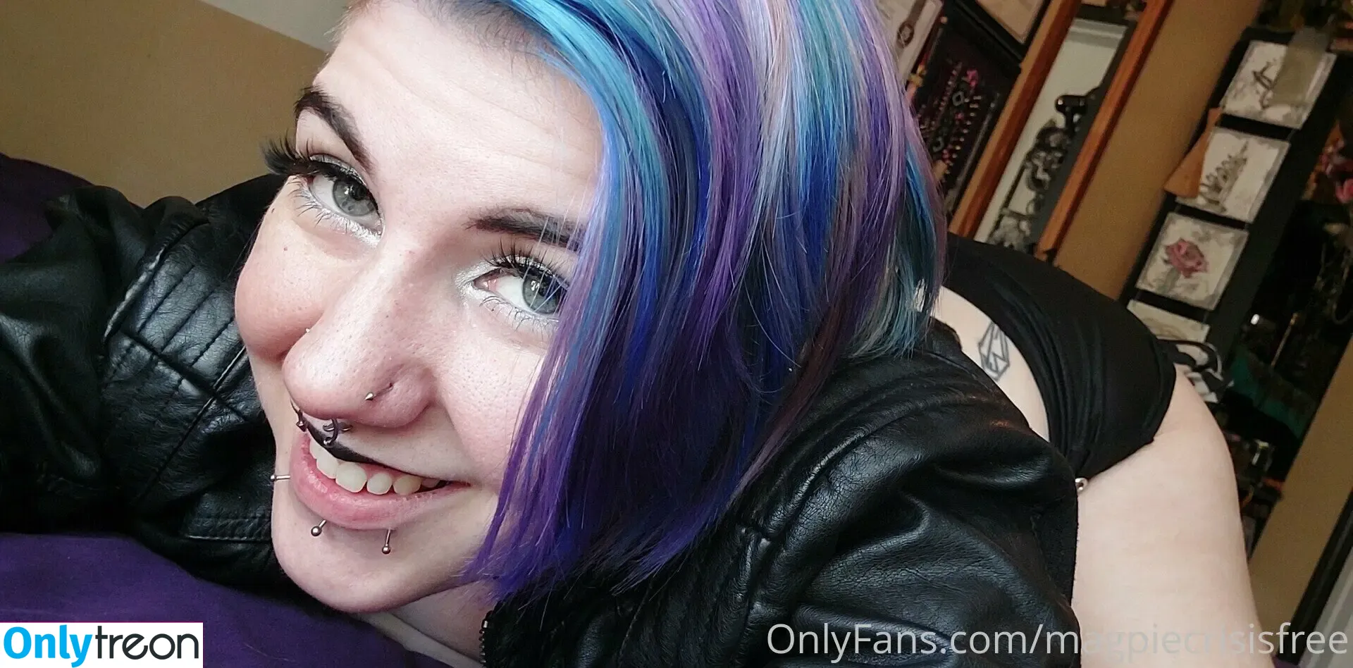 magpiecrisisfree nude photo #0021 (reel)