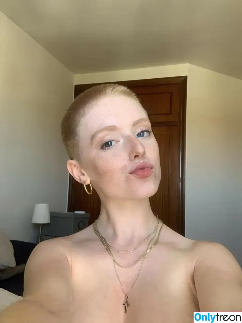 mai_buzzcut nude photo #0007 (buzzcuthero / maite_buzzcut)