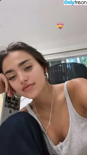 Maia Reficco / maiareficco nude photo #0002