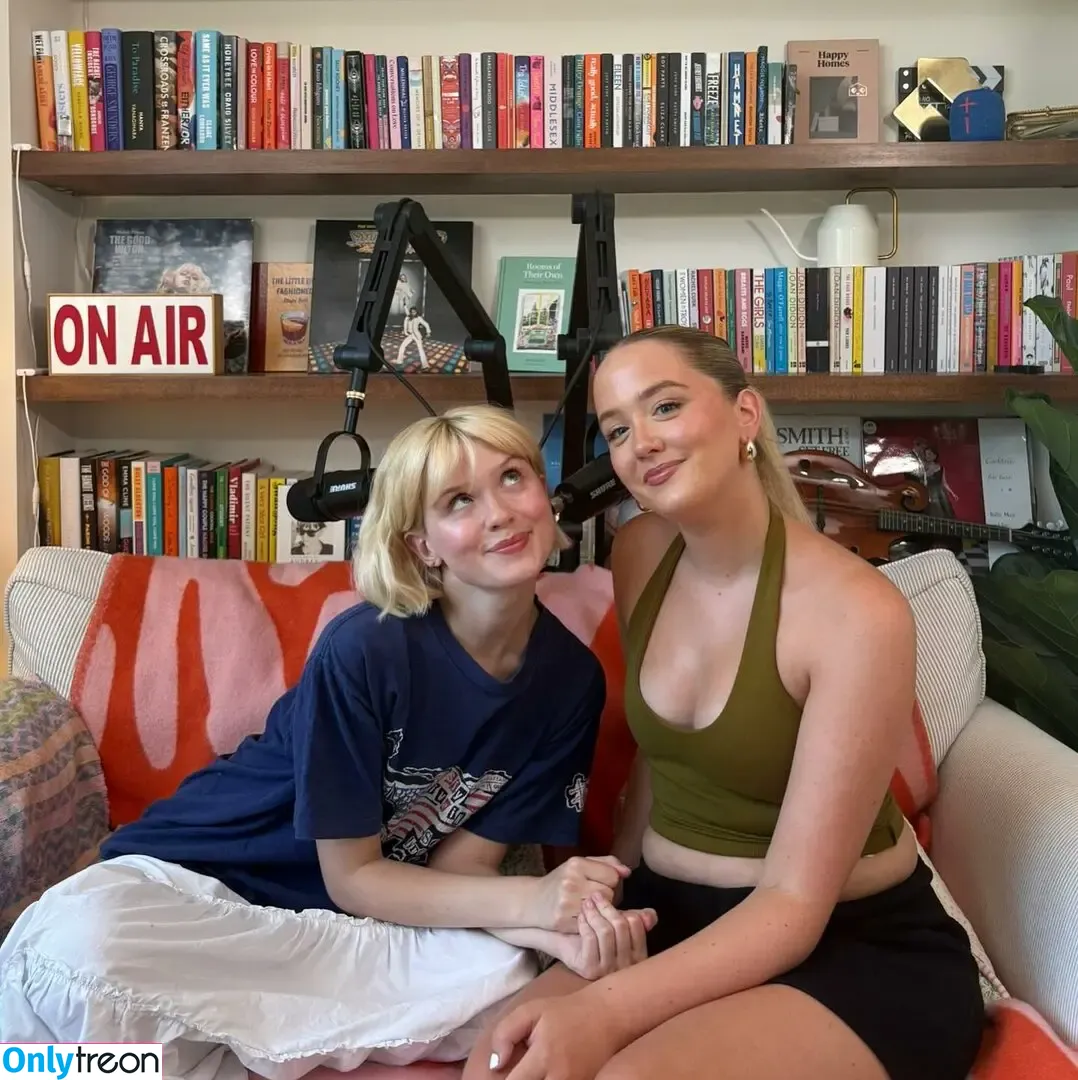 Maisie Peters nude photo #0239 (maisiehpeters / updatesmaisie)