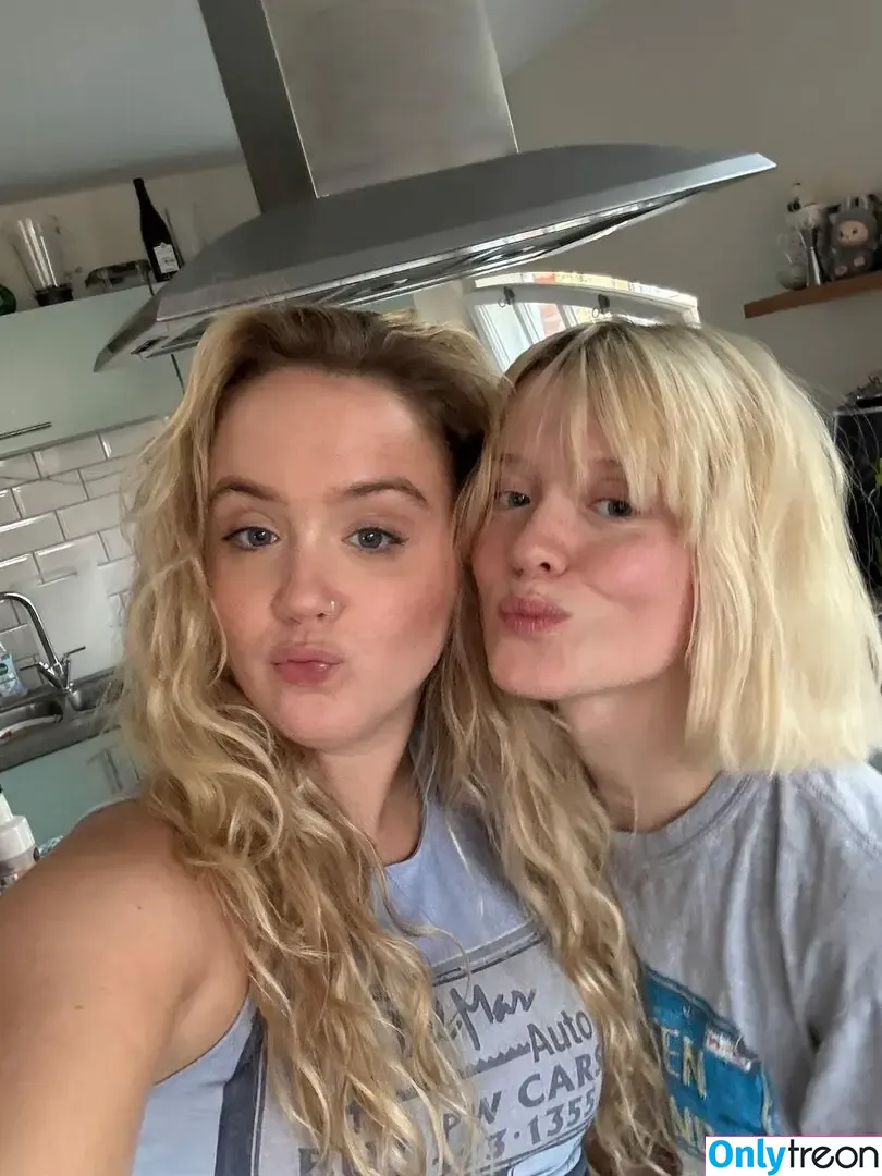 Maisie Peters nude photo #0247 (maisiehpeters / updatesmaisie)