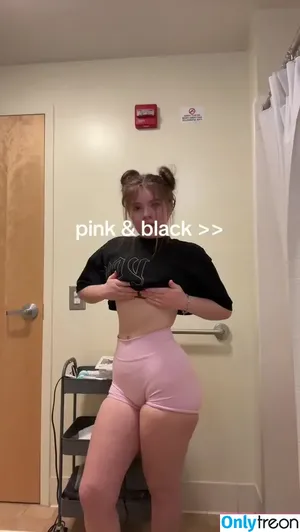 Maisie Rynn / maisierynn nude photo #0002