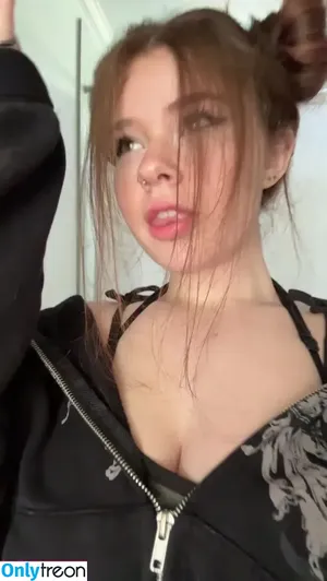 Maisie Rynn / maisierynn nude photo #0030