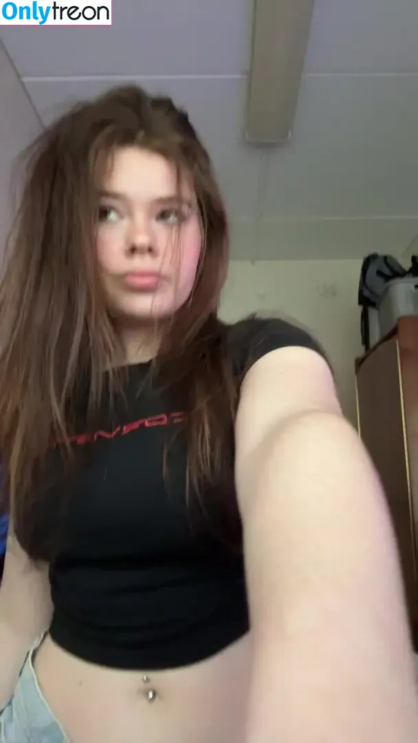 Maisie Rynn nude photo #0010 (maisierynn)