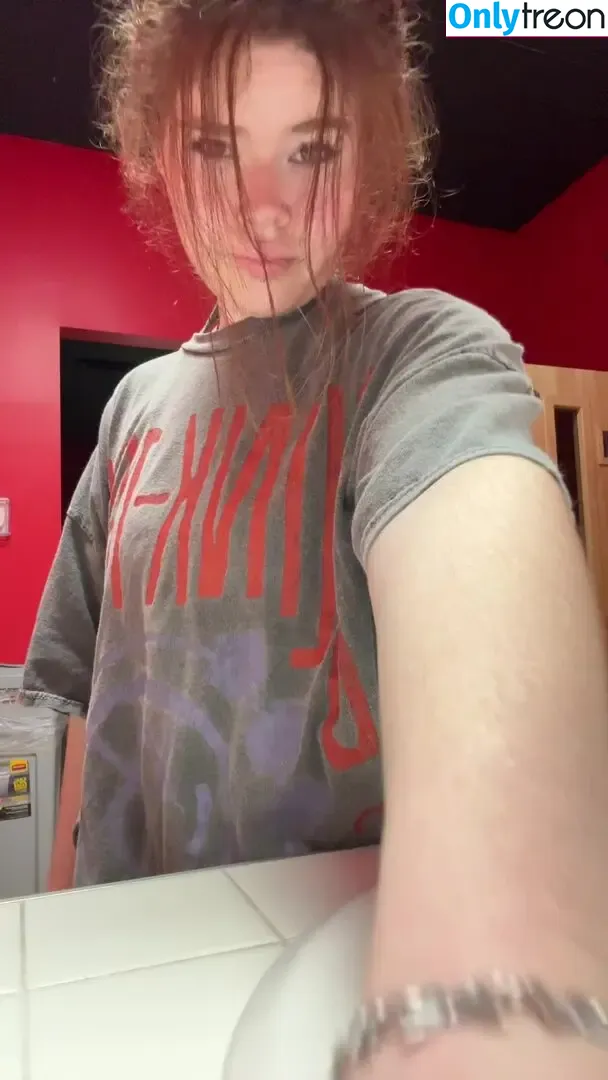 Maisie Rynn nude photo #0021 (maisierynn)